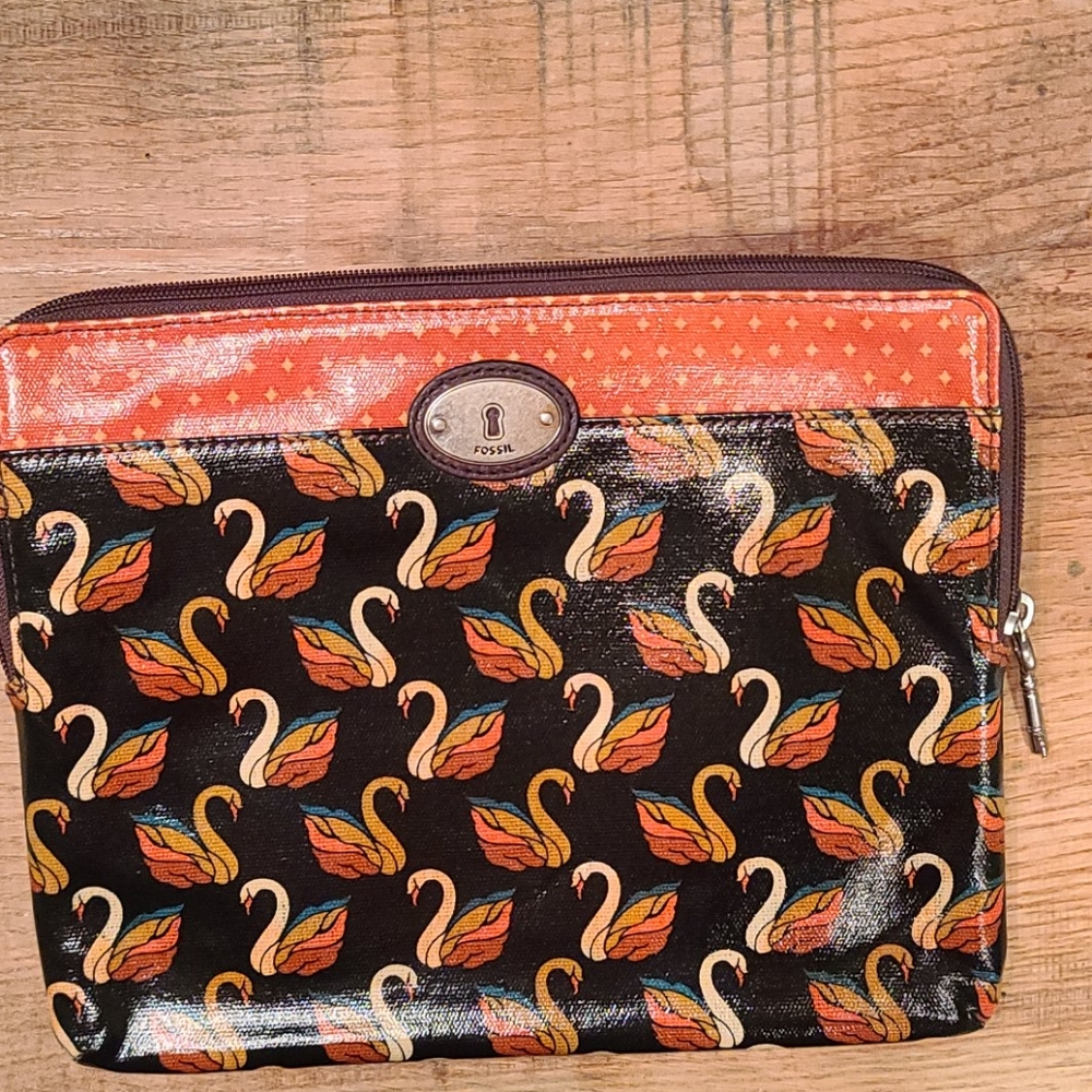 Fossil tablet case